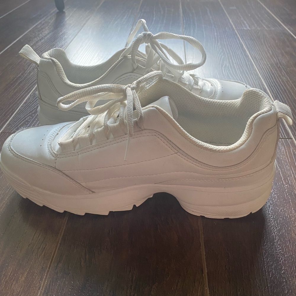 Ardene White Faux Leather Laced Sneakers Size 8 - Picture 7 of 12